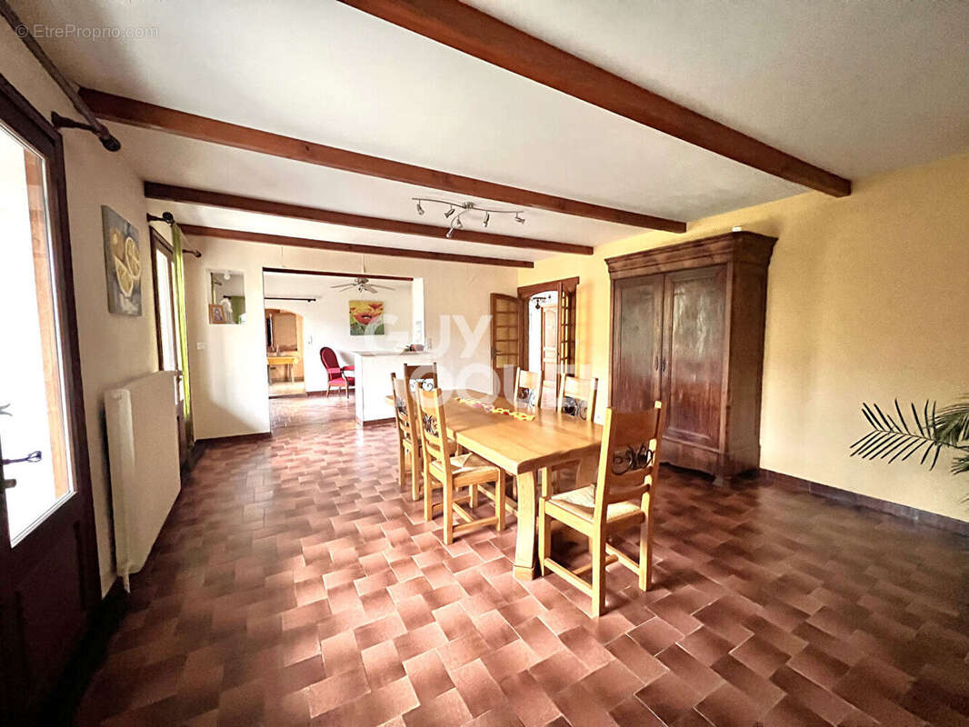 Maison à SAINT-MARTIN-EN-HAUT