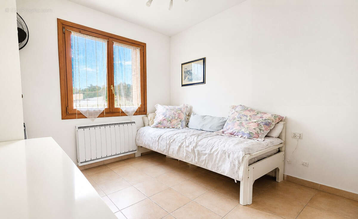 Appartement à BORMES-LES-MIMOSAS