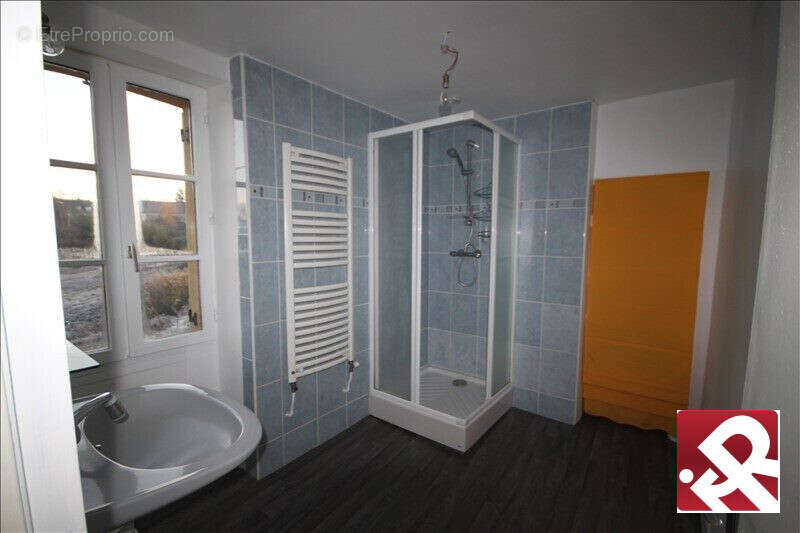 Maison à SAINTE-FEYRE