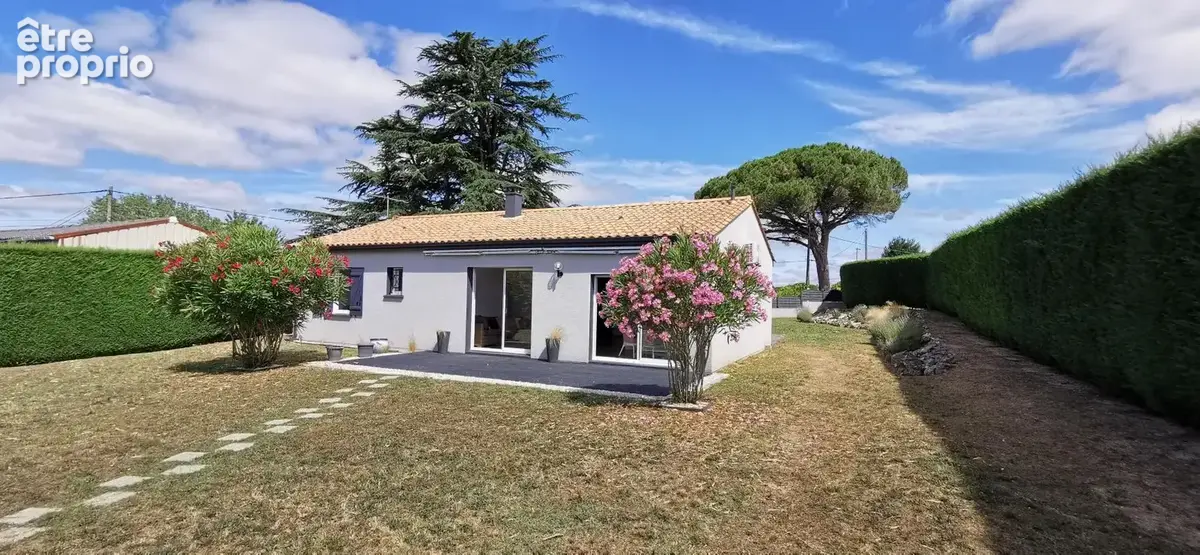 Photo Maison à Pugnac au prix de 244 000€