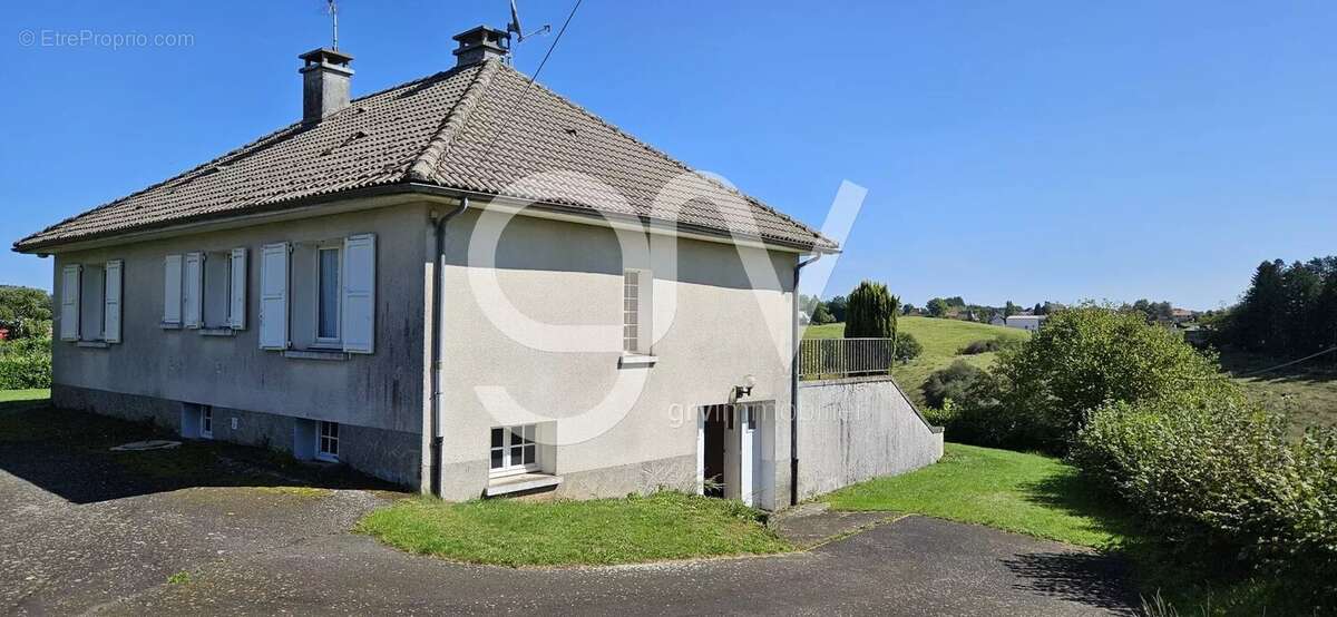 Maison à LAFEUILLADE-EN-VEZIE