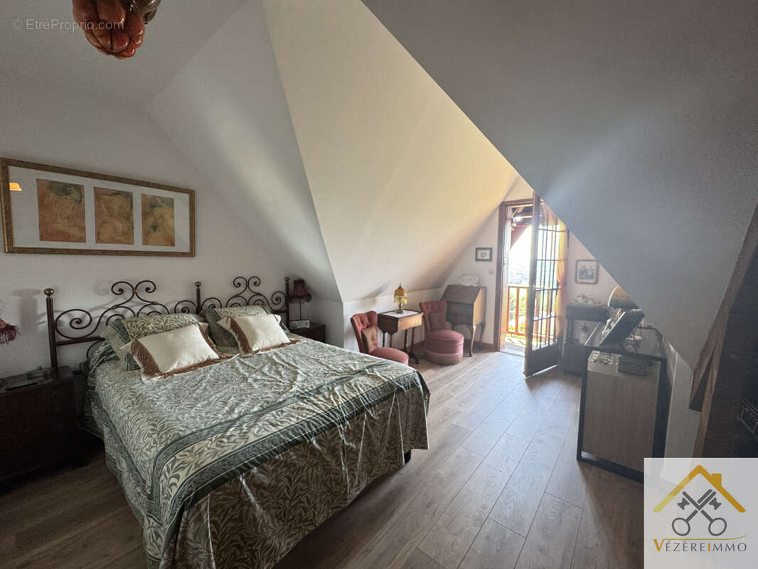 Maison à JUILLAC