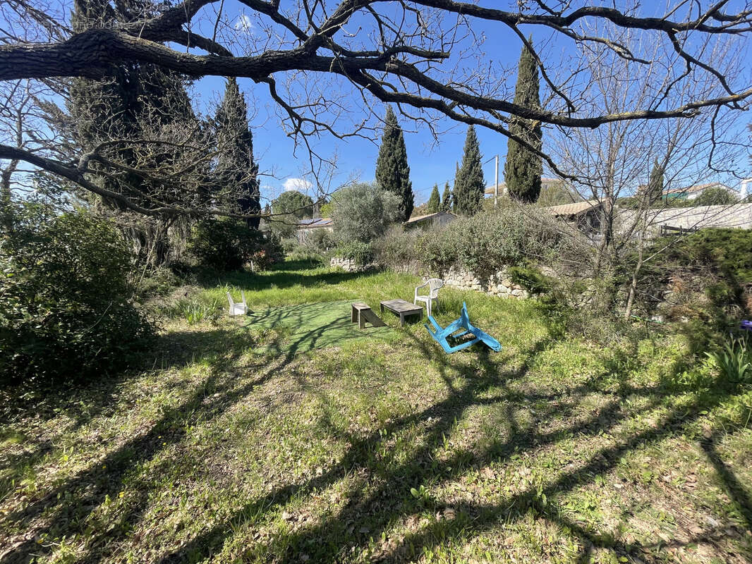 Terrain à PUILACHER