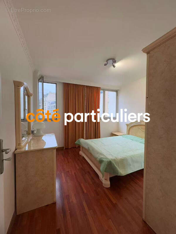Appartement à PARIS-19E