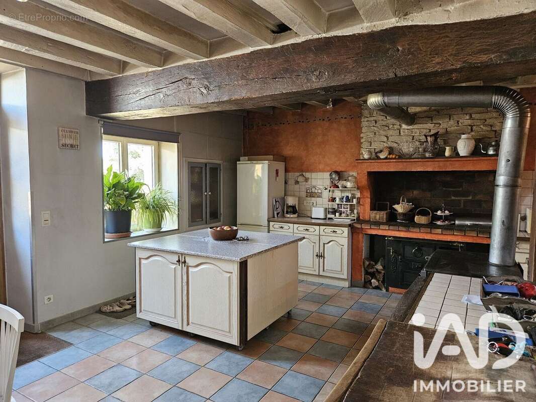 Maison 175 m² à Limoise  - photo 2