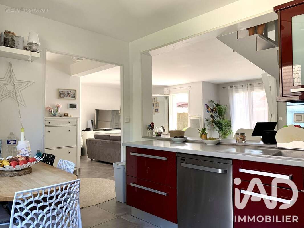 Maison 160 m² à Saint-Pryve-Saint-Mesmin  - photo 9