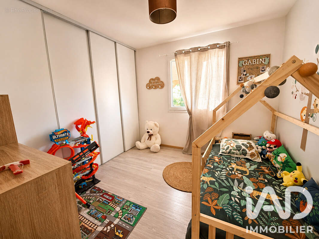 Maison 120 m² à Targon  - photo 9