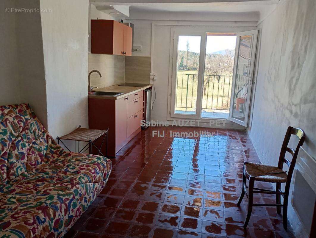 Appartement à LA JAVIE