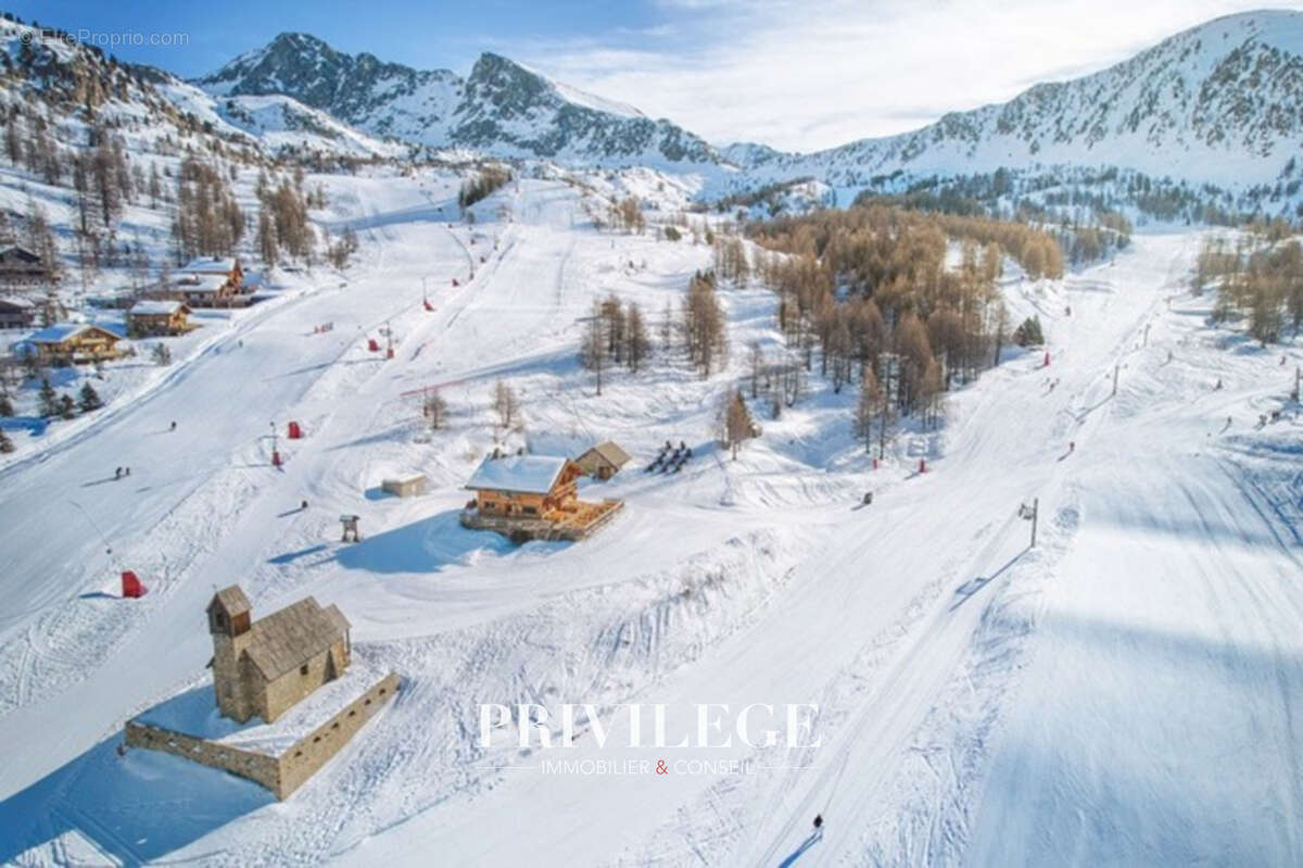 Cession murs et fonds de commerce   Chalet d’exception à Isola 2000 aux pieds des pistes avec terrasse panoram - photo 4