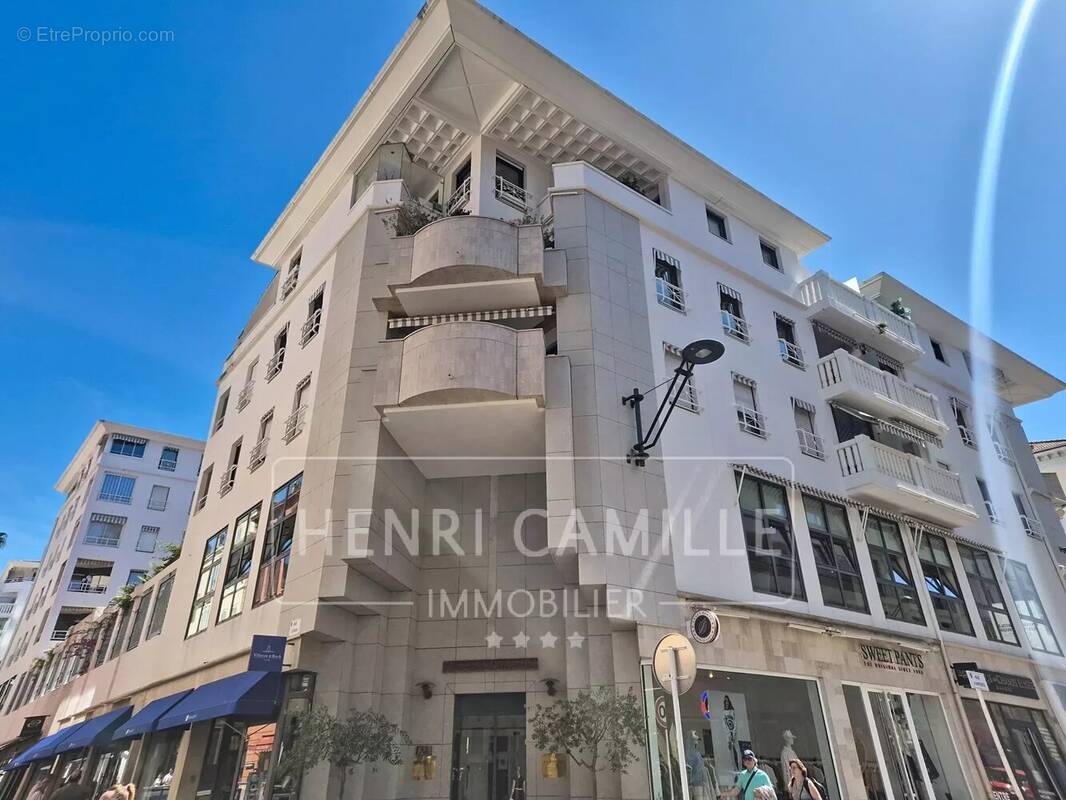 Appartement à CANNES