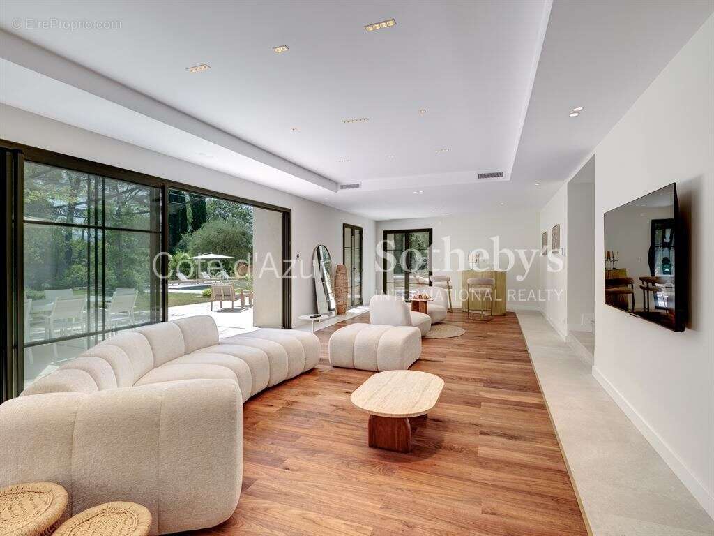 Maison à MOUGINS
