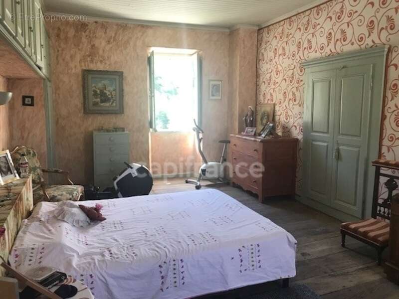Dpt Corse (20), à vendre LA PORTA maison P7 de 164 m² - Terrain de 330,00 m² - photo 10