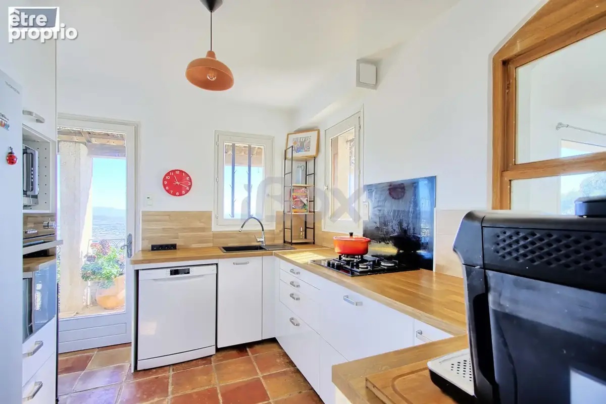 Hyeres au calme absolu vue mer maison de 120m2 avec terrasses et jardin - photo 8