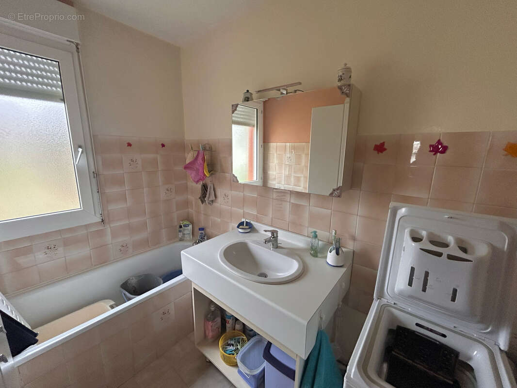 Appartement à ANSE