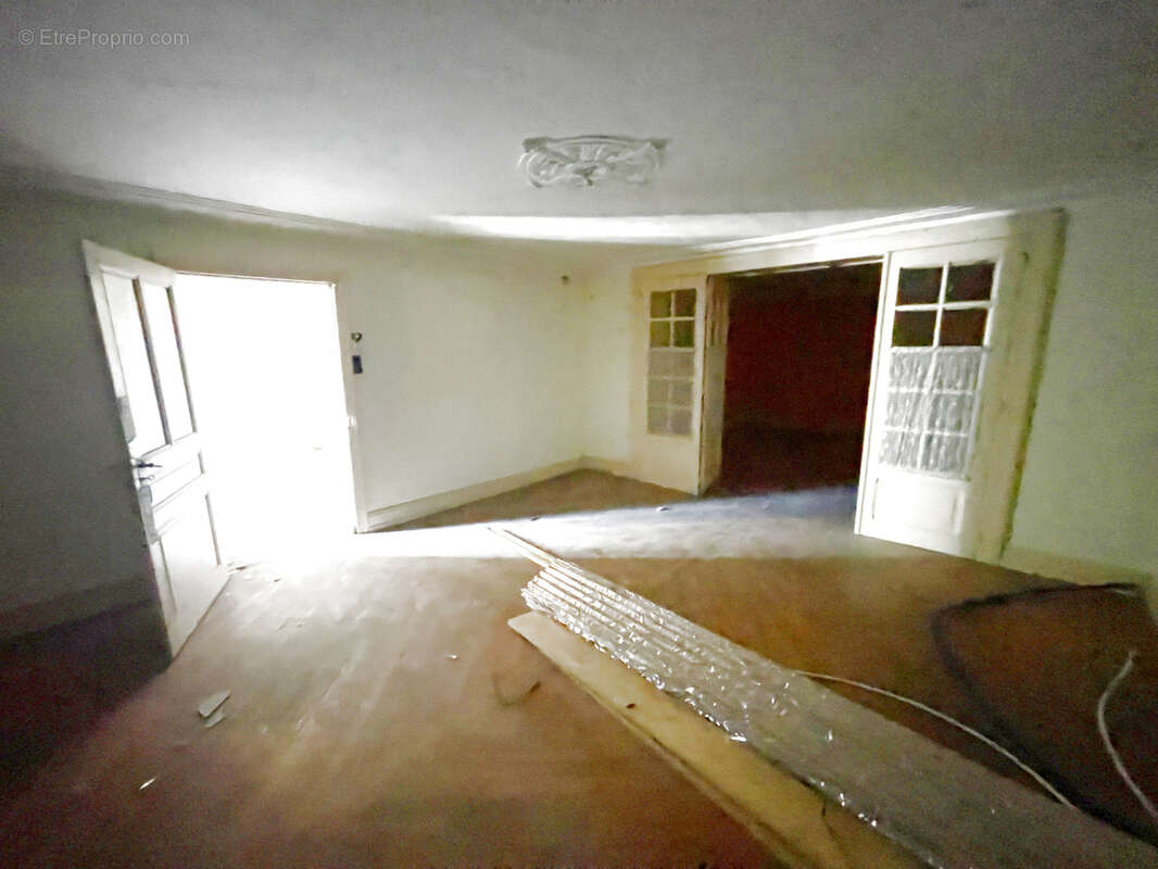 Appartement à CHALONVILLARS