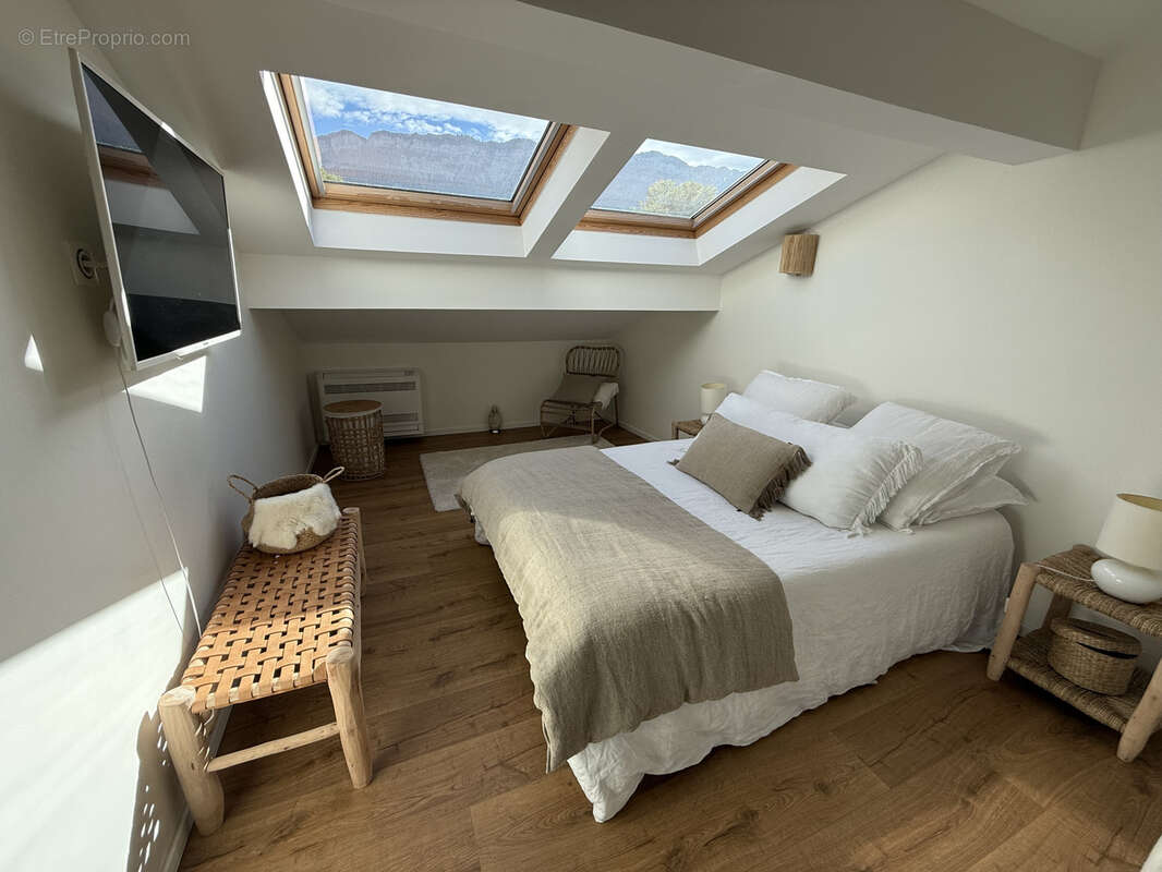 Appartement à VIVIERS-DU-LAC