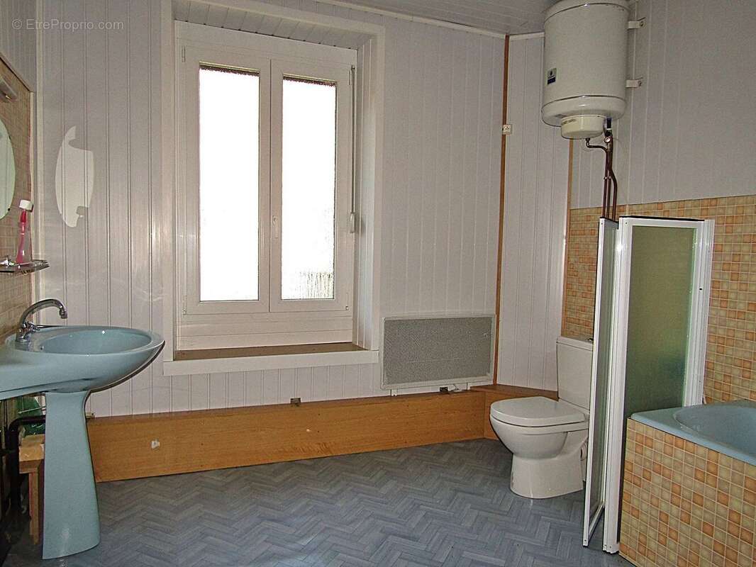 Appartement à CELLES-SUR-PLAINE