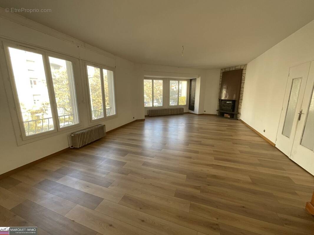 Appartement à BEZIERS