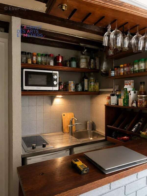 Appartement à PARIS-3E