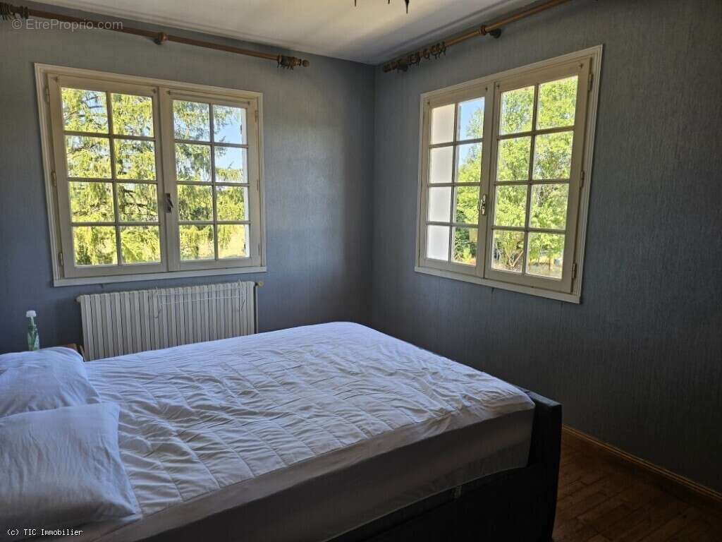 Beau Pavillon entre Ruffec et Sauzé-Vaussais - photo 9