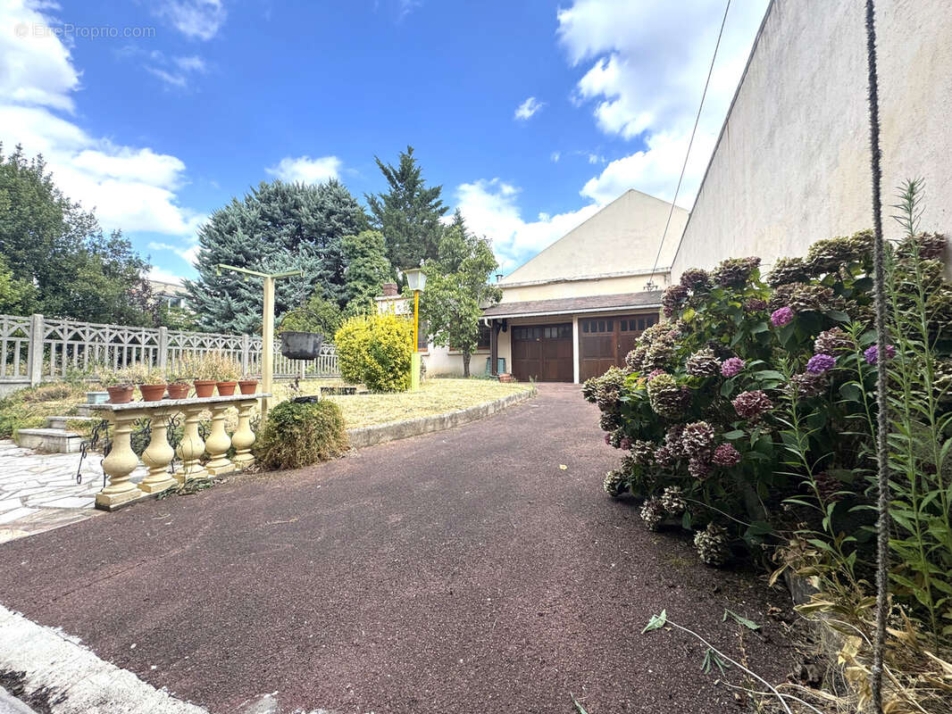 Coup de cœur au cœur du Blanc-Mesnil - Maison individuelle de 120 m2 et + de 230 m2 de surface utile - photo 9