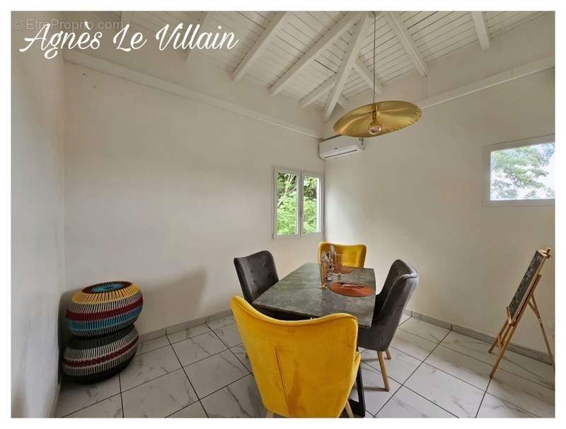 Commerce à VIEUX-HABITANTS