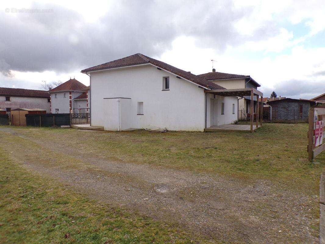 Maison à RION-DES-LANDES