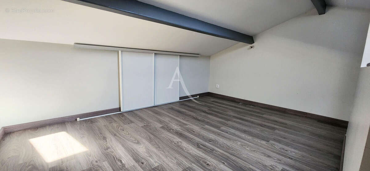 Iteuil - plain pied - 131 m² - 5 chambres -  jardin - photo 10