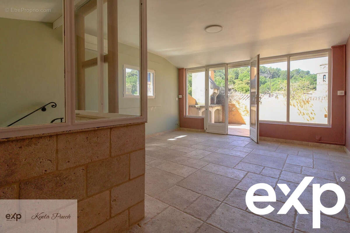 Appartement à ROGNES