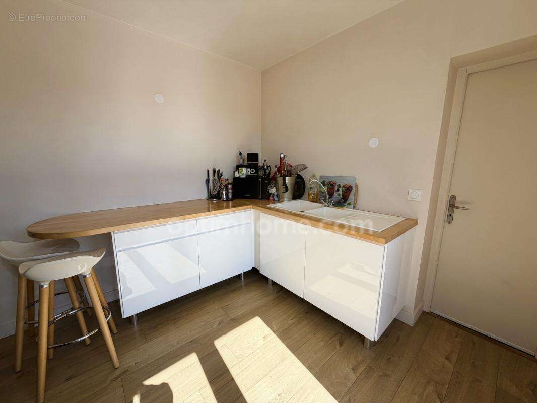 Maison familiale 4 chambres - vie de plain-pied, garage et grand jardin - Saint-Germain-de-Livet (14100) - photo 10
