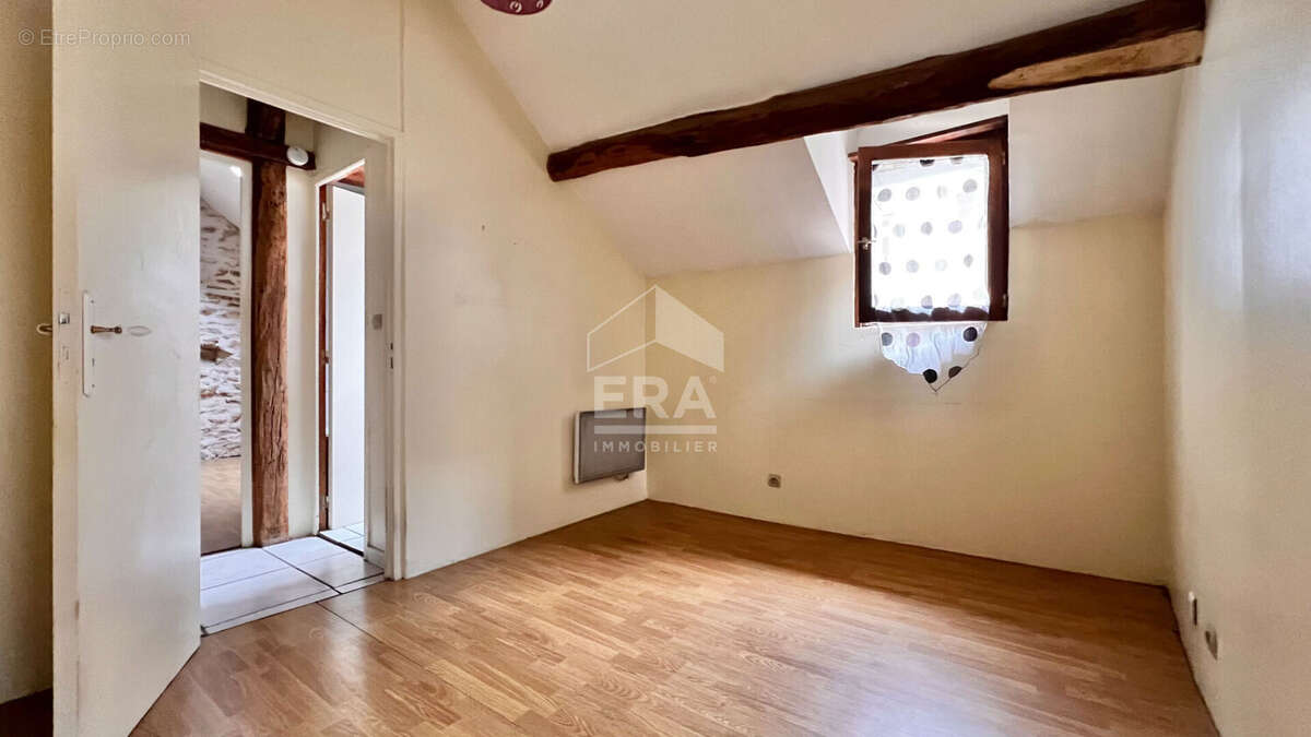 Maison à CORBEIL-ESSONNES