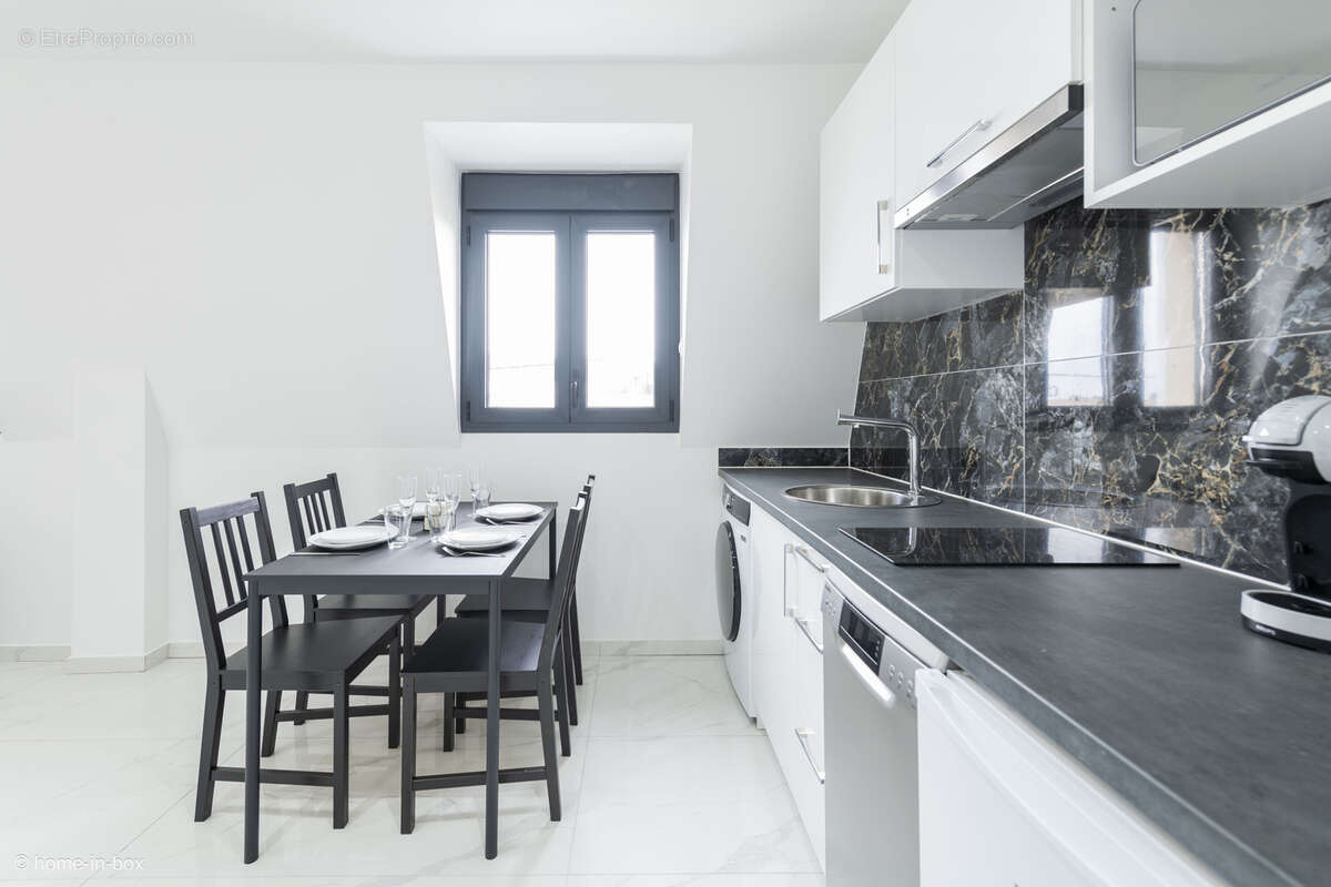 Appartement à PARAY-VIEILLE-POSTE