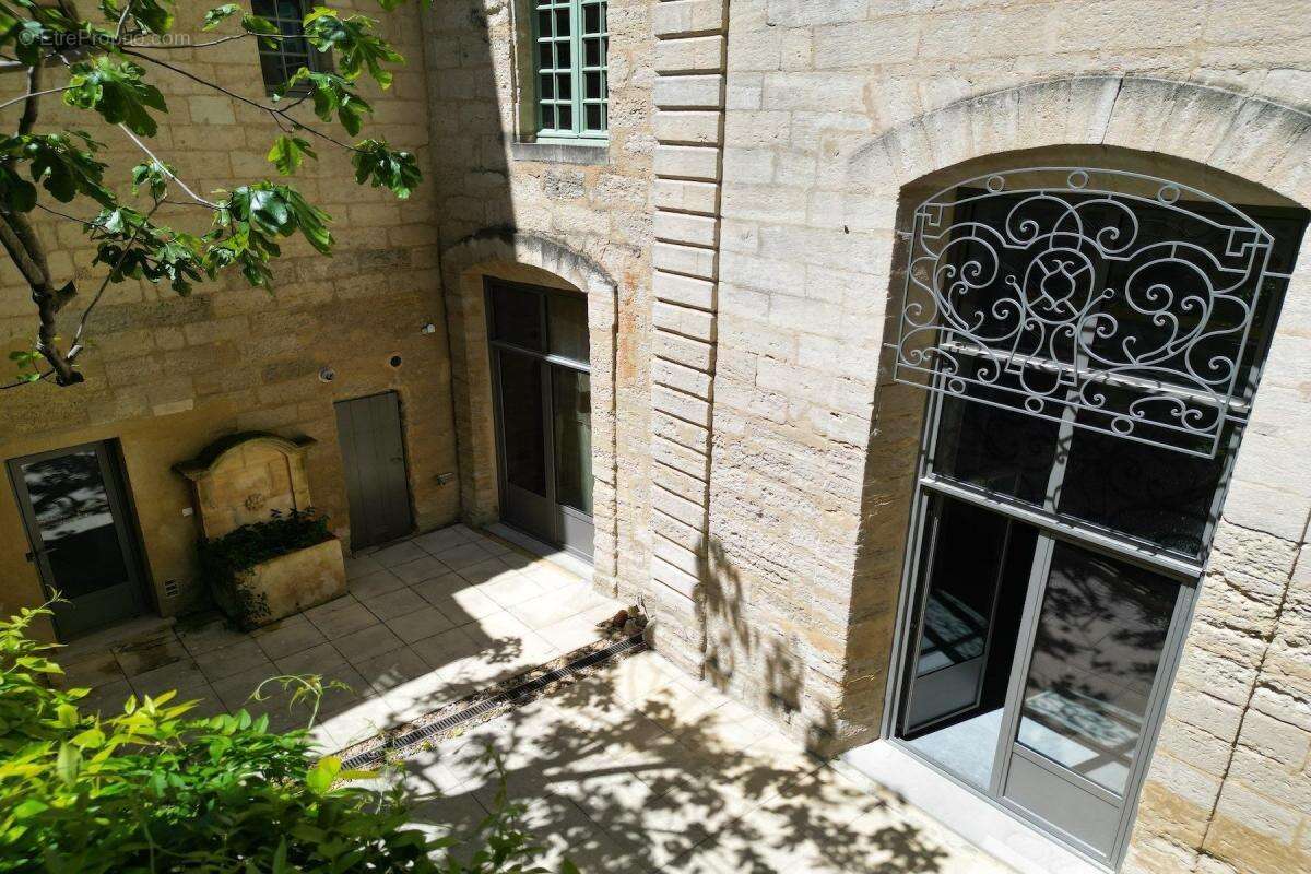Appartement à UZES