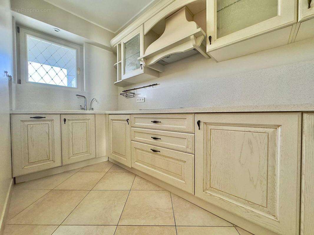 Appartement à VILLENEUVE-LOUBET