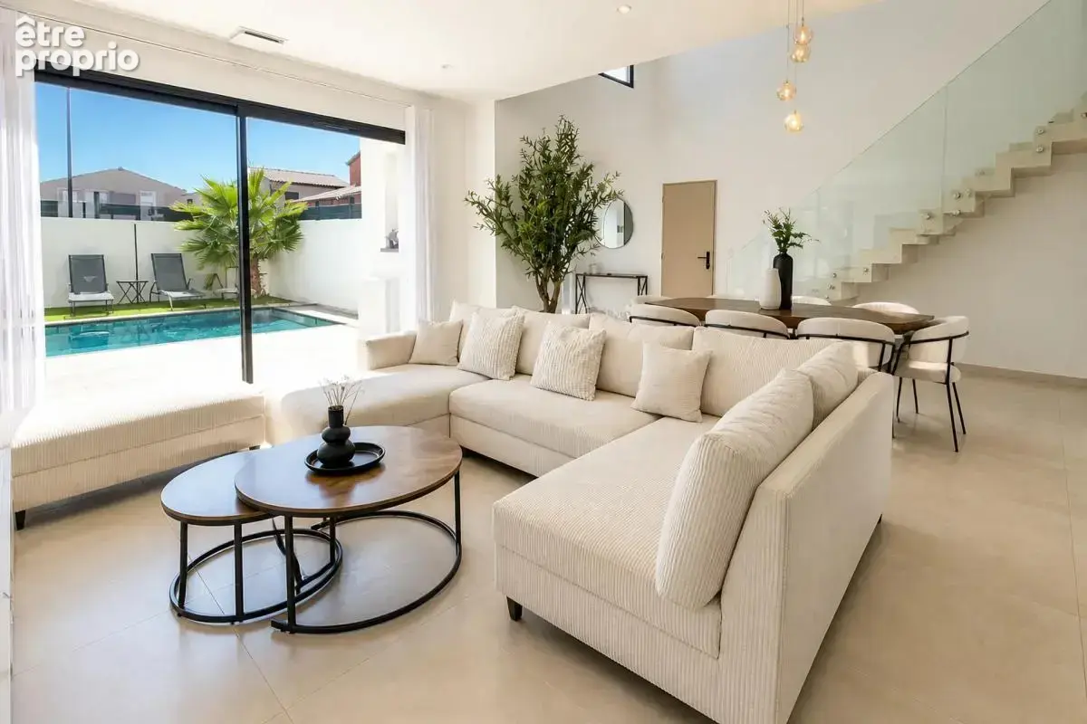 Maison de 5 pièces de 130 m² à Vias - photo 2