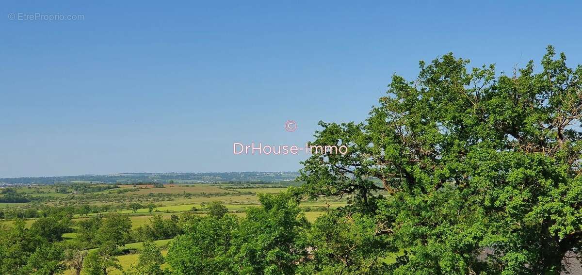 Maison à SAINTE-RADEGONDE