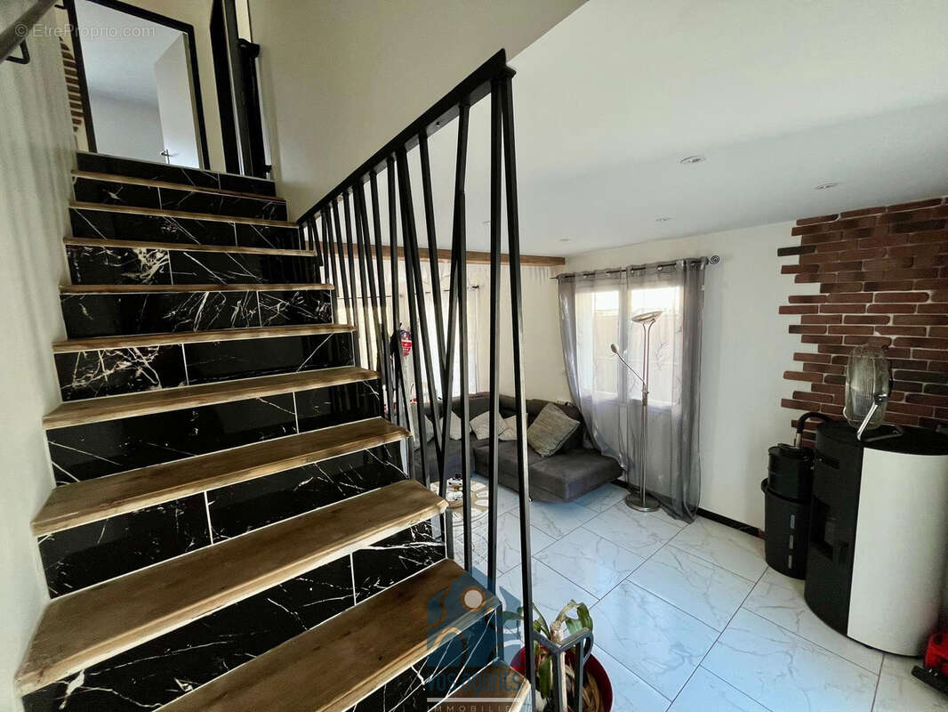 Maison 4 pièces avec terrain, garage et terrasse - photo 10
