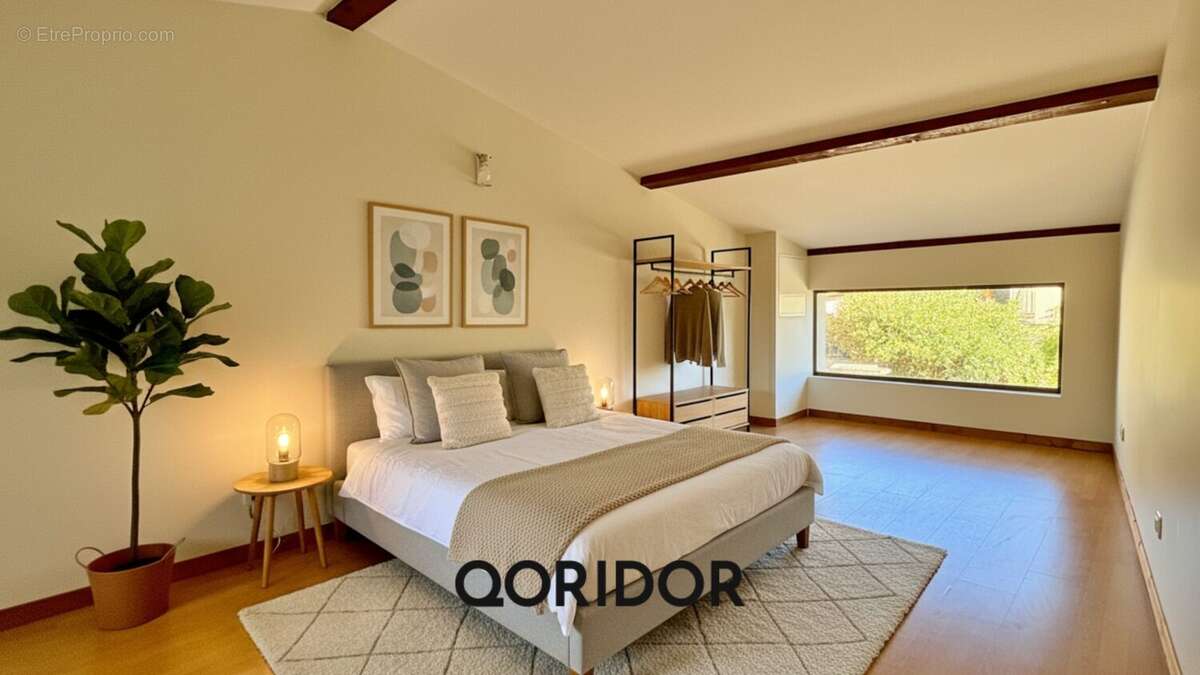 Appartement à SAINT-GENIS-LES-OLLIERES