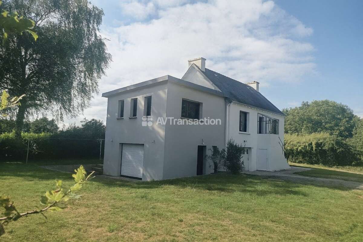 Maison à SAINT-EVARZEC