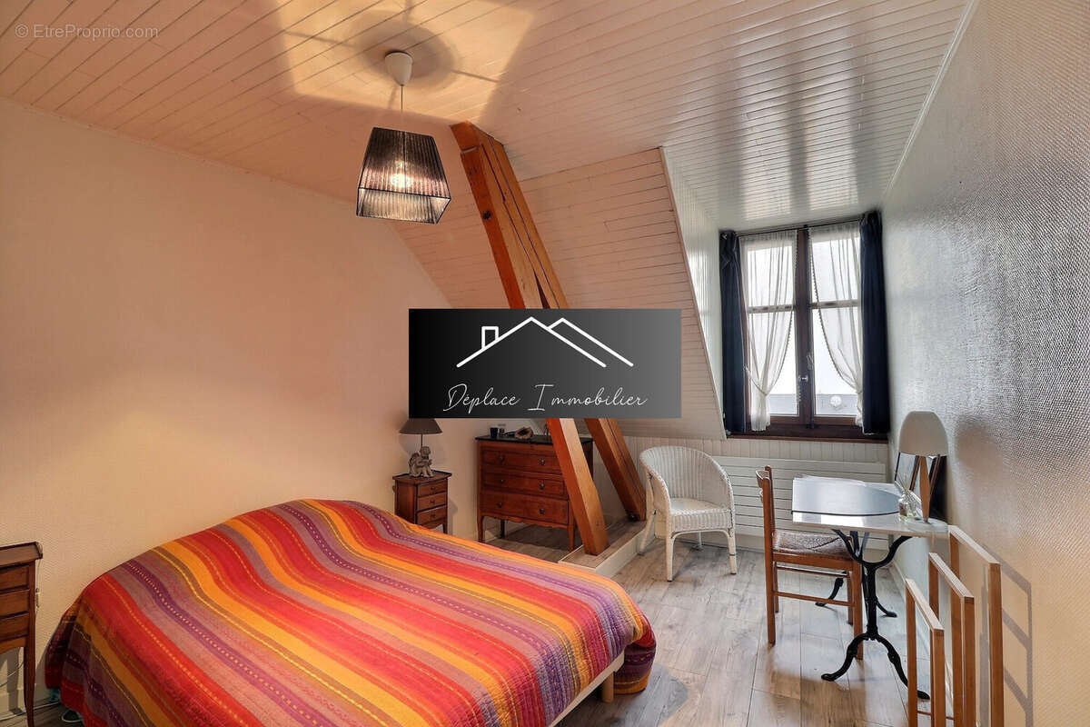 Appartement à EVIAN-LES-BAINS