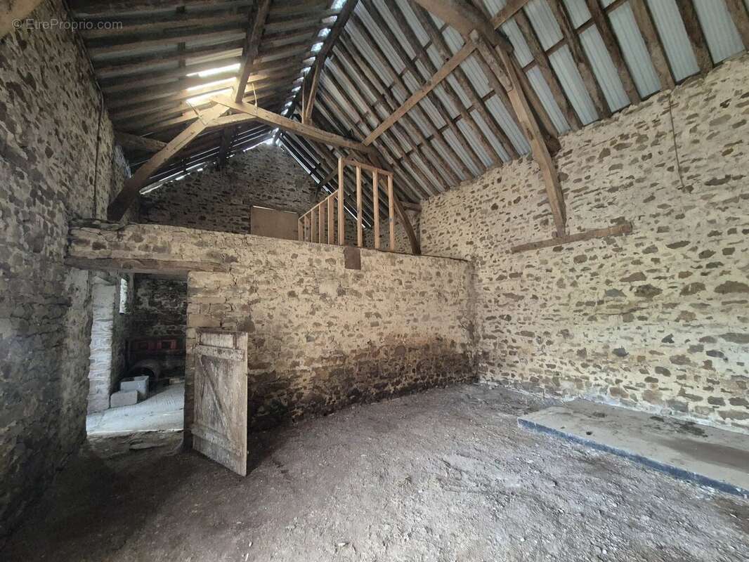 Maison à LA CHAPELLE-RAINSOUIN