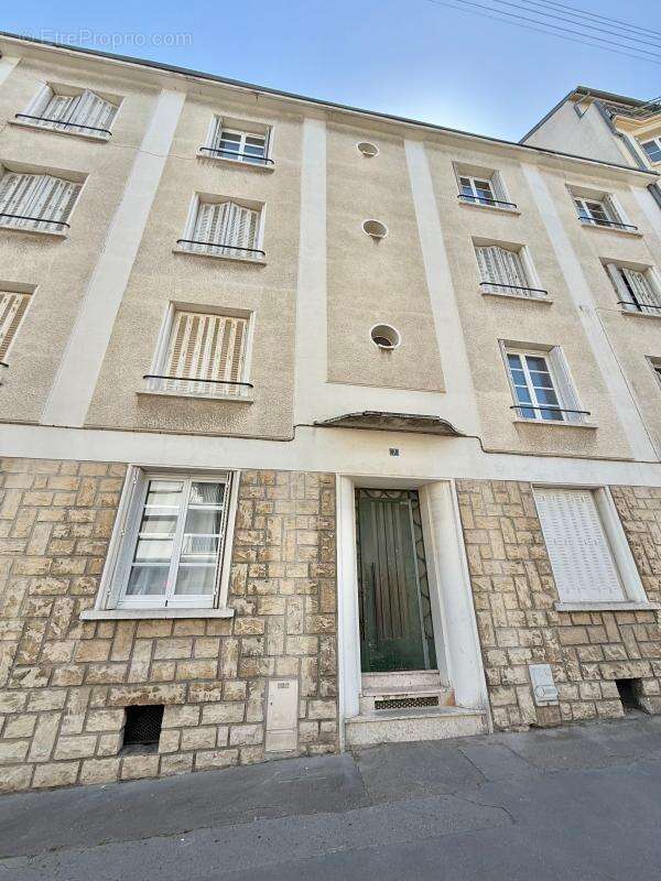 Appartement T3 avec cave et grenier, propre, stationnement aisé - photo 18