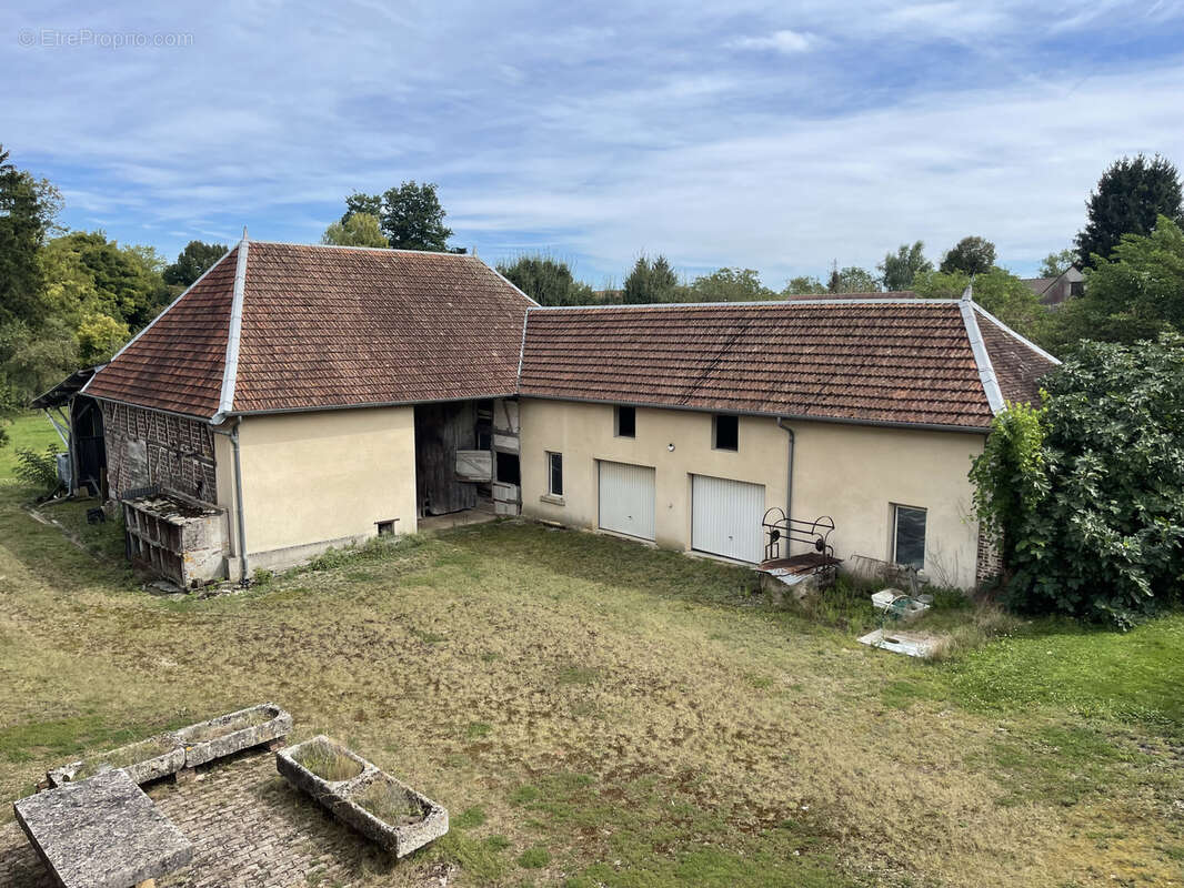 Maison à JAVERNANT
