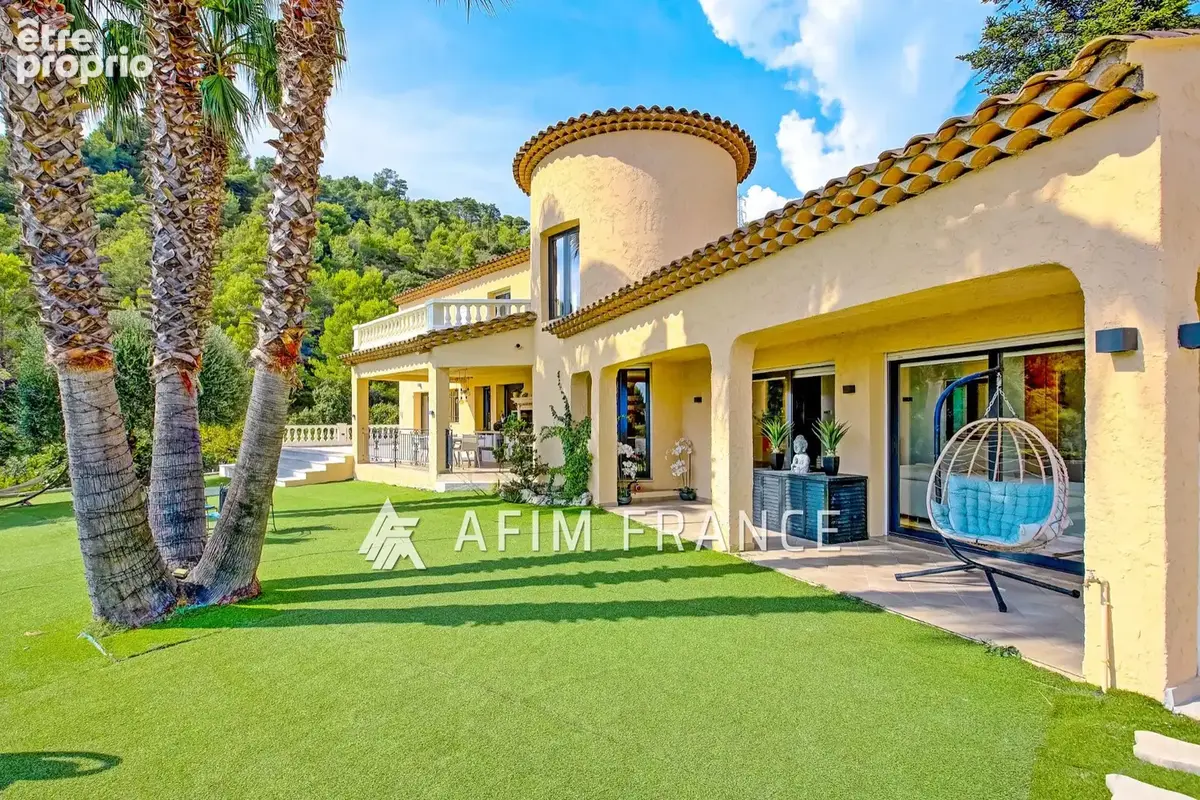 Maison 6 pièces 300 m² à vendre à Tourrette-Levens (06690) - photo 3