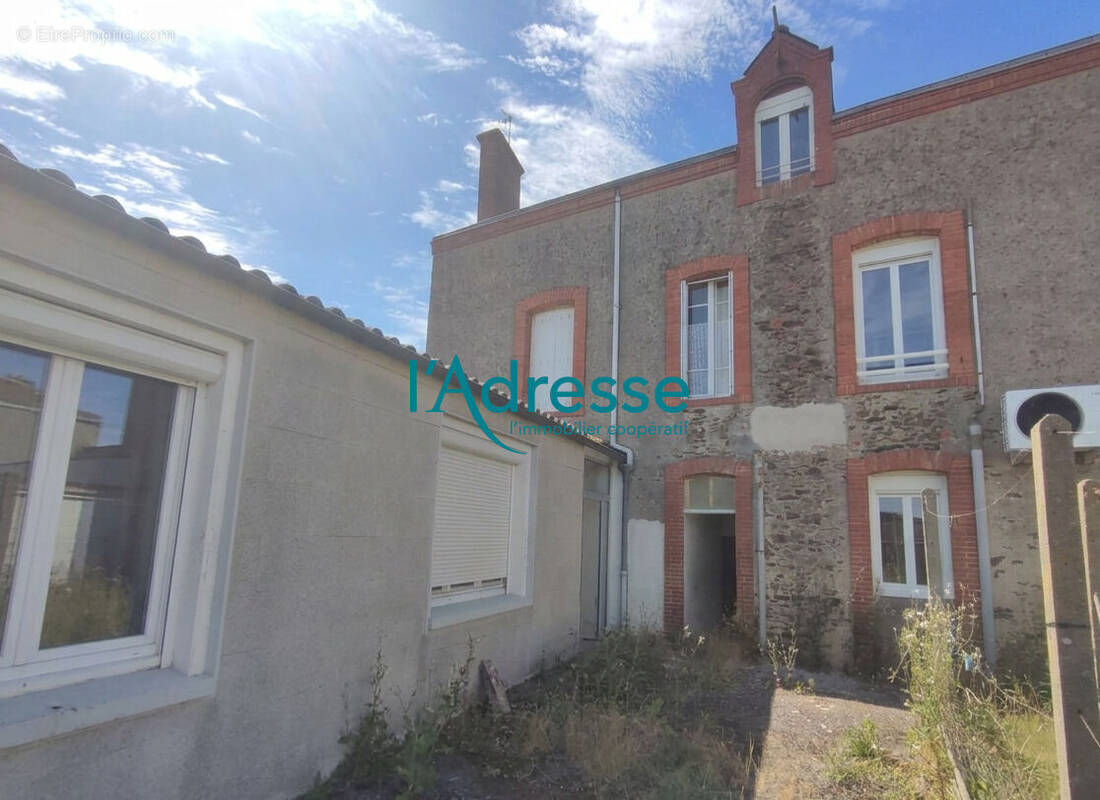 Maison à BOTZ-EN-MAUGES