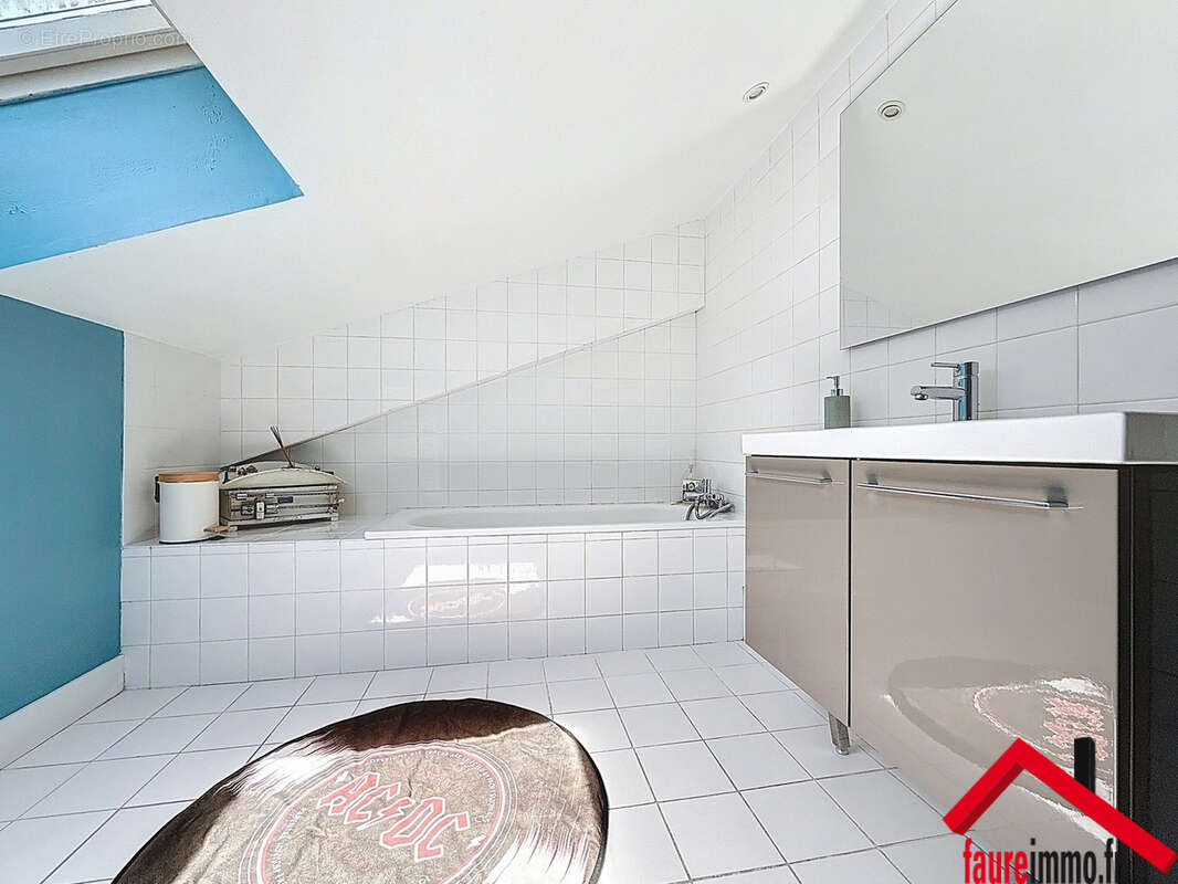 Appartement à BRIVE-LA-GAILLARDE