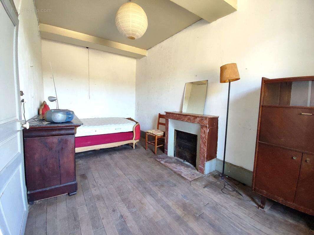 Maison à rénover Saint Martin Du Puy 2 pièces 59 m2 - photo 4