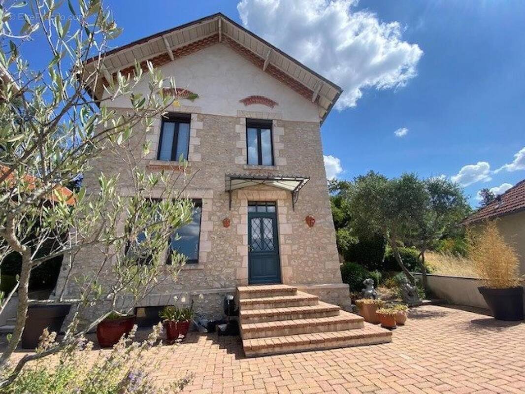 Photo 1 - Maison à VILLEFRANCHE-DE-ROUERGUE