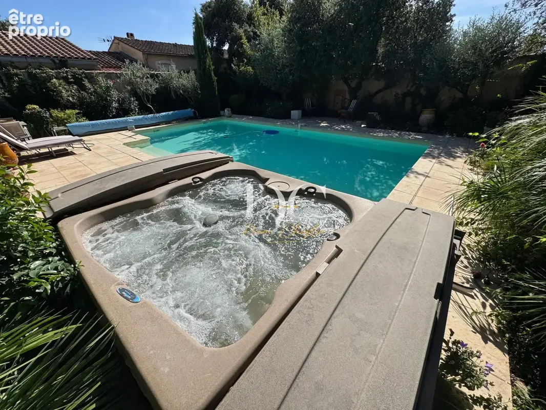 jacuzzi 