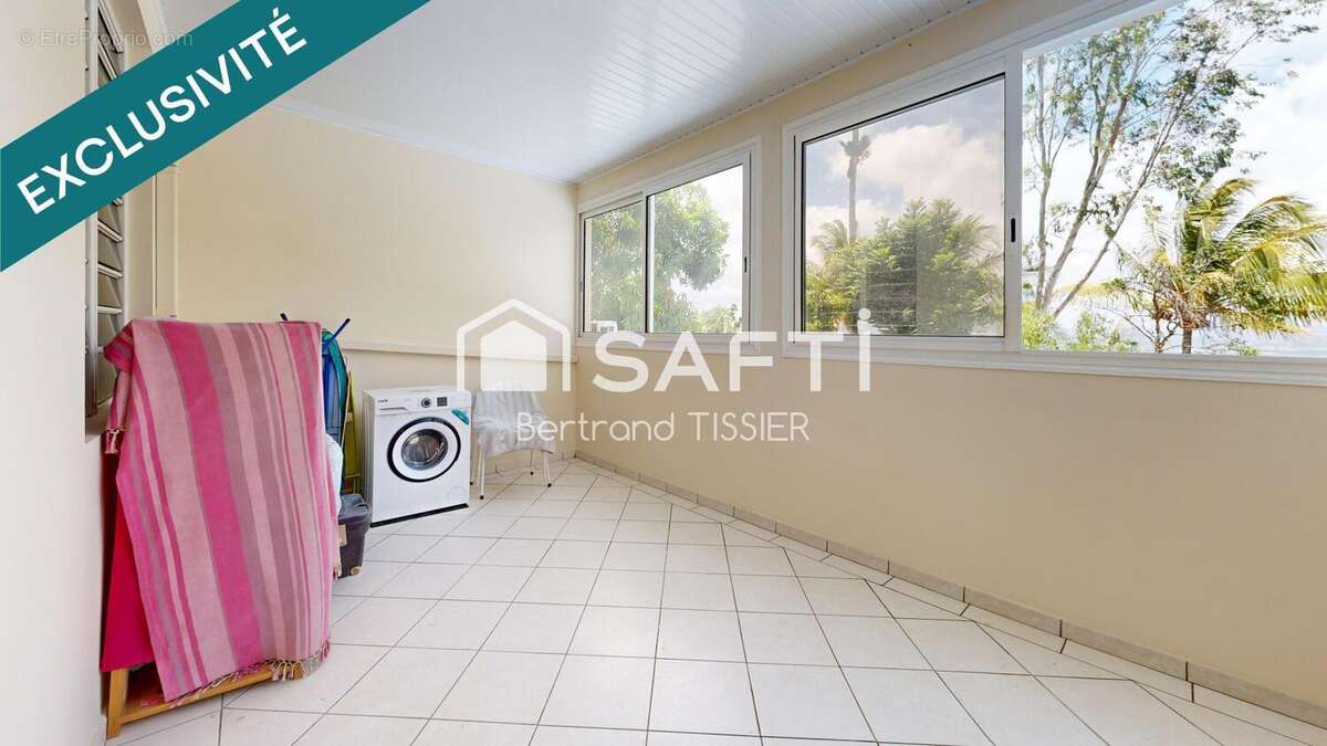 Maison 305 m² à Fort-De-France  - photo 9